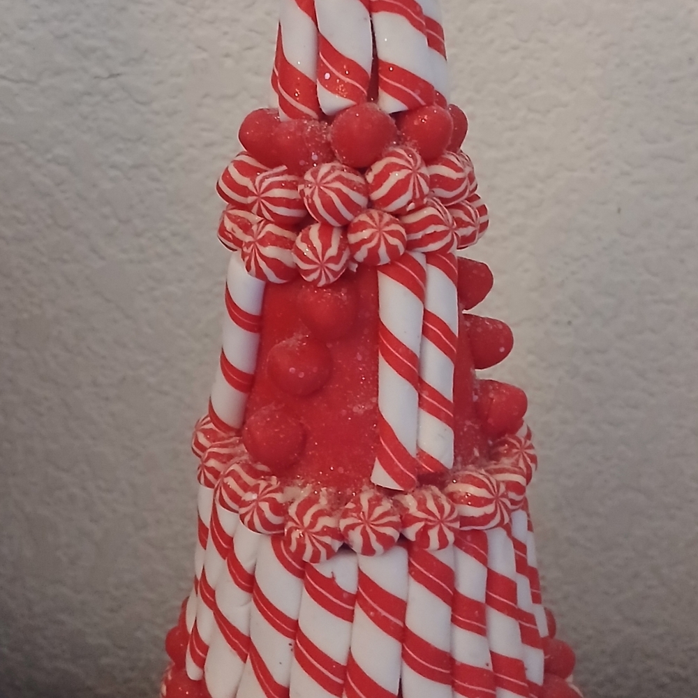 Peppermint tree - Picture 3 of 3